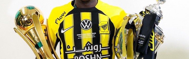 55体育网-降薪2000万！34岁坎特接受费内巴切提议，2500万欧年薪将只剩零头