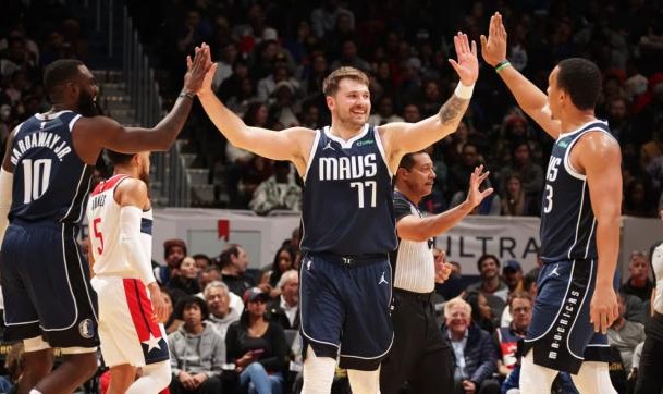 篮球知识-NBA官网更新MVP榜：约基奇第一 东契奇紧随其后